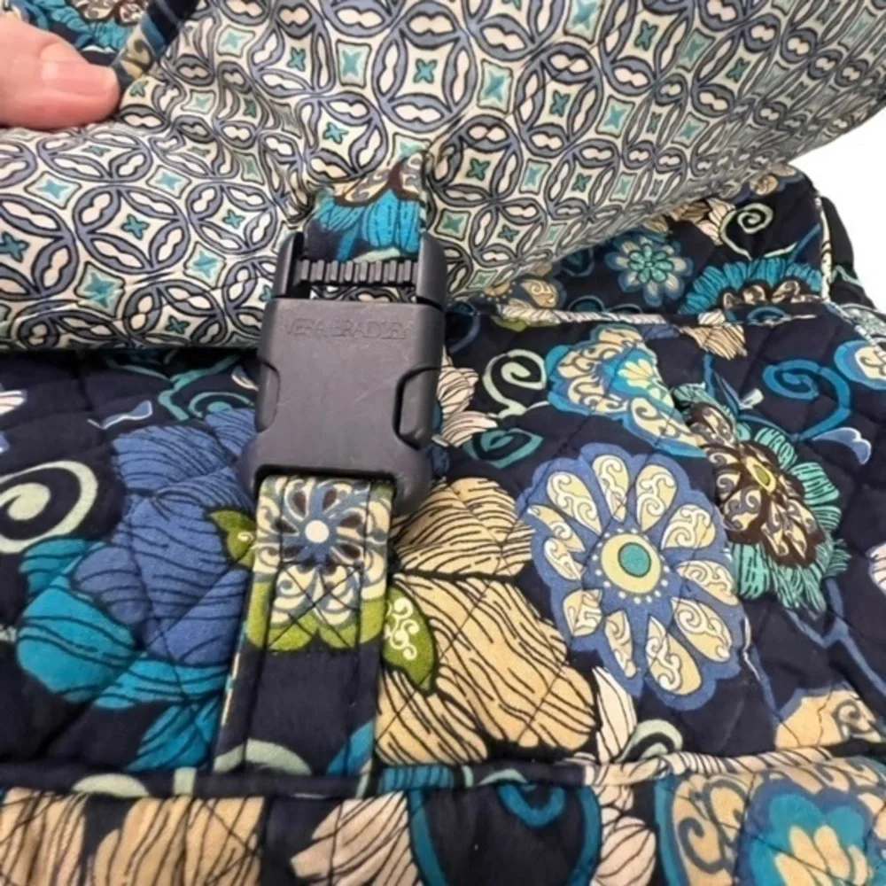 Vera Bradley Blue Messenger Bag Floral Lindsey Laptop Briefcase Book Bag 14x10x4